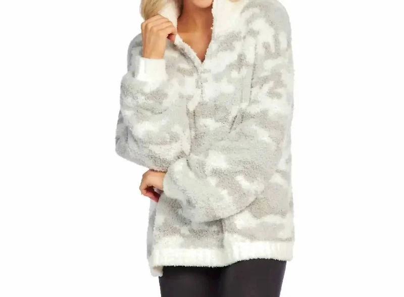 Weekend Style Penelope Pullover In White Camo