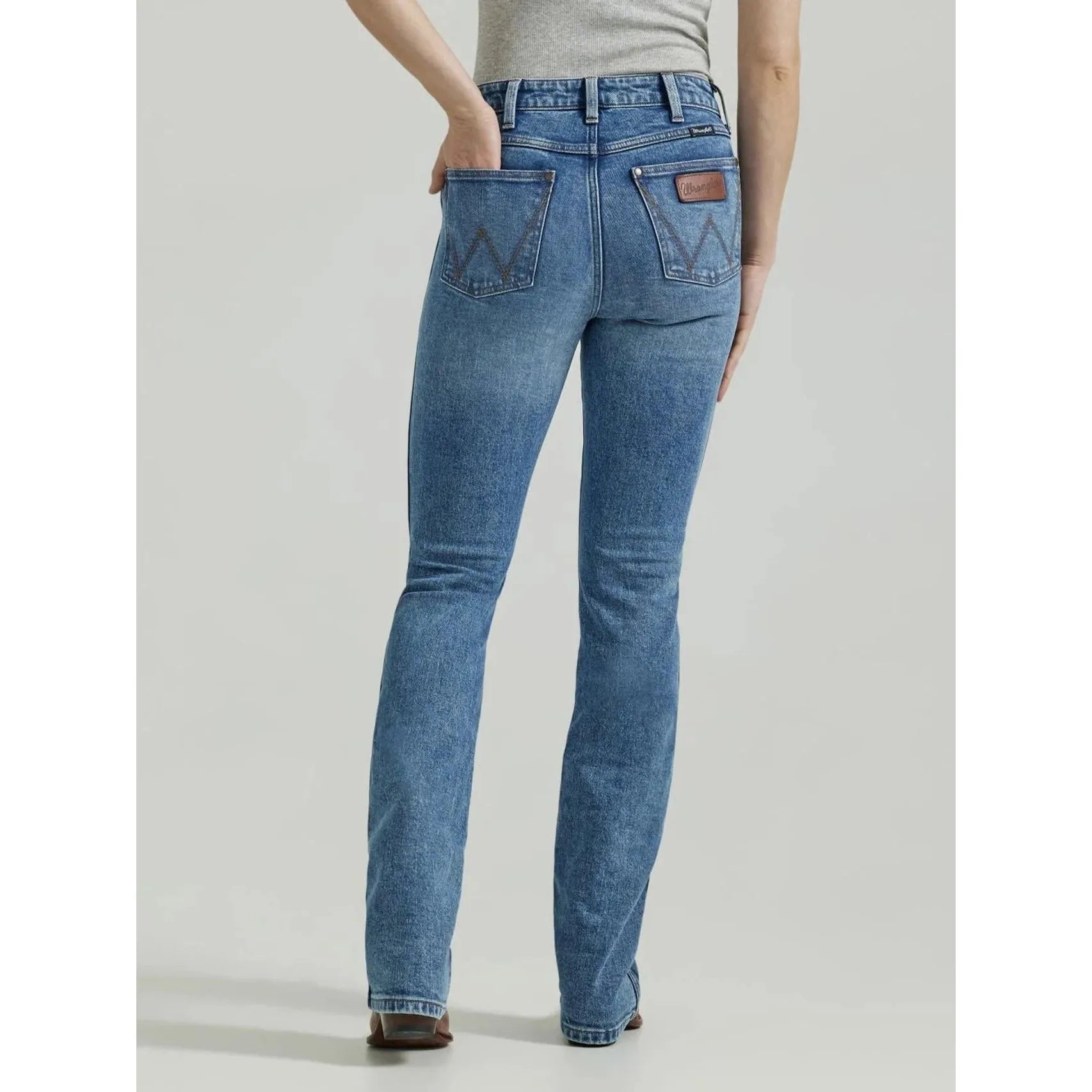 Stylish Ease Ladies Wrangler Retro High-rise Bailey Bootcut