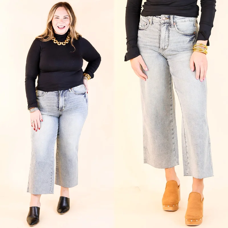 Comfortable Fashion Looks Judy Blue | Casual Confidence Mid Rise Tummy Control Cropped Wide Leg Jean with Raw Hem in Light Wash