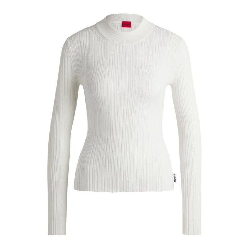 Chic Outfits Slim-fit sweater with irregular ribbed structure