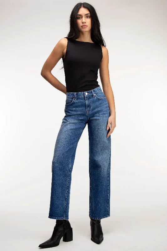 Effortless Wear Mid-Rise Straight Leg Jean