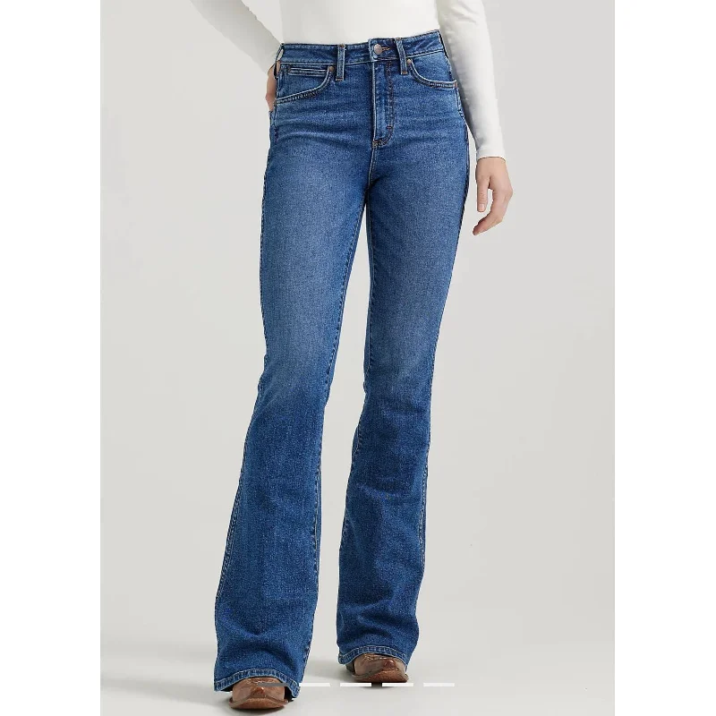 Relaxed Fashion WOMEN'S WRANGLER RETRO® BAILEY HIGH RISE FLARE JEAN IN ARIA #112356681