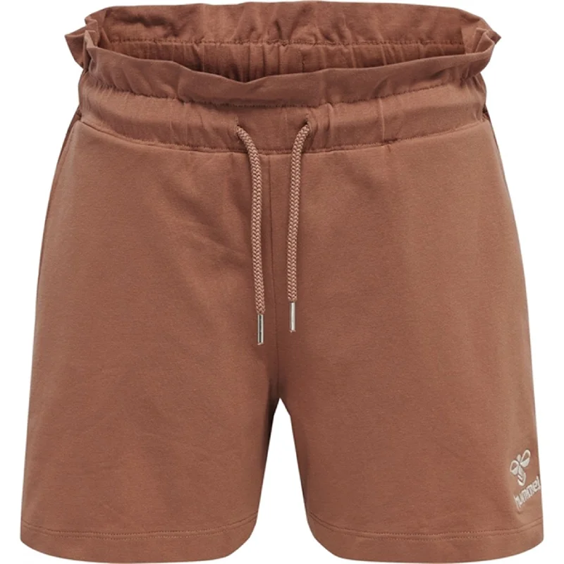 Cozy Outfit Hummel Copper Brown Hedda Shorts