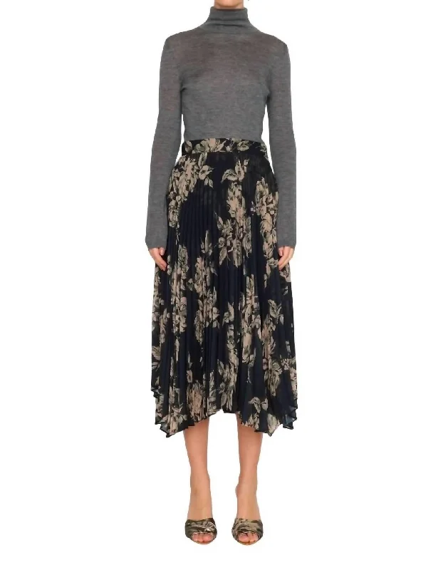 Soft Touch Gwen Skirt In Black Rose