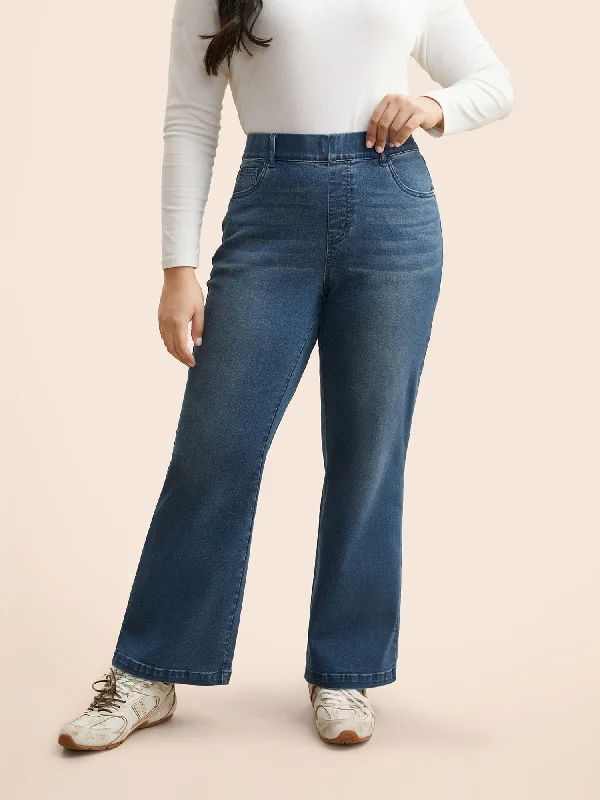 Cozy Outerwear Medium Wash Elastic Waist Straight Leg Jeans