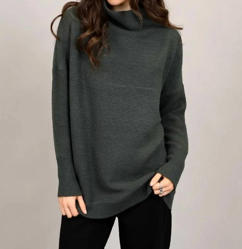 Soft Touch Style Nancy Ottoman Sweater In Dark Ivy