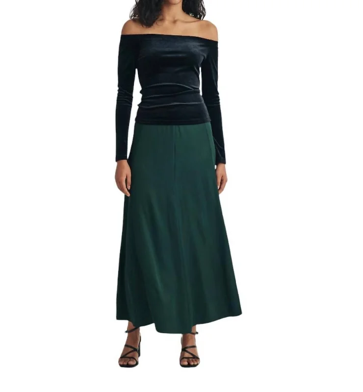 Easy Chic Midi Skirt In Forest